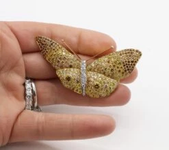 Unknown 18 Karat Yellow Gold Multi Colored Natural Diamond Butterfly Brooch Pin -Mode Bijouterie Magasin 4C315FDF 5AE1 4187 8D7F 09C0D2B16067 master