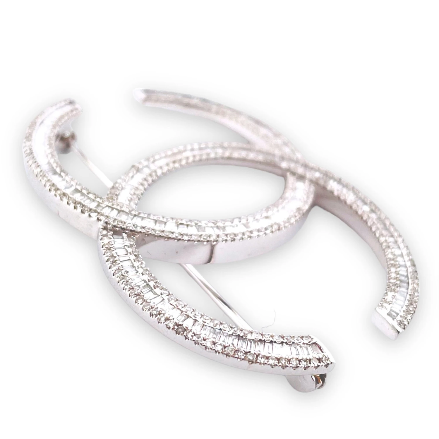 Luxurious 14k White Gold Double CC Diamond Brooch 6 Luxurious 14k White Gold Double CC Diamond Brooch – Image 4