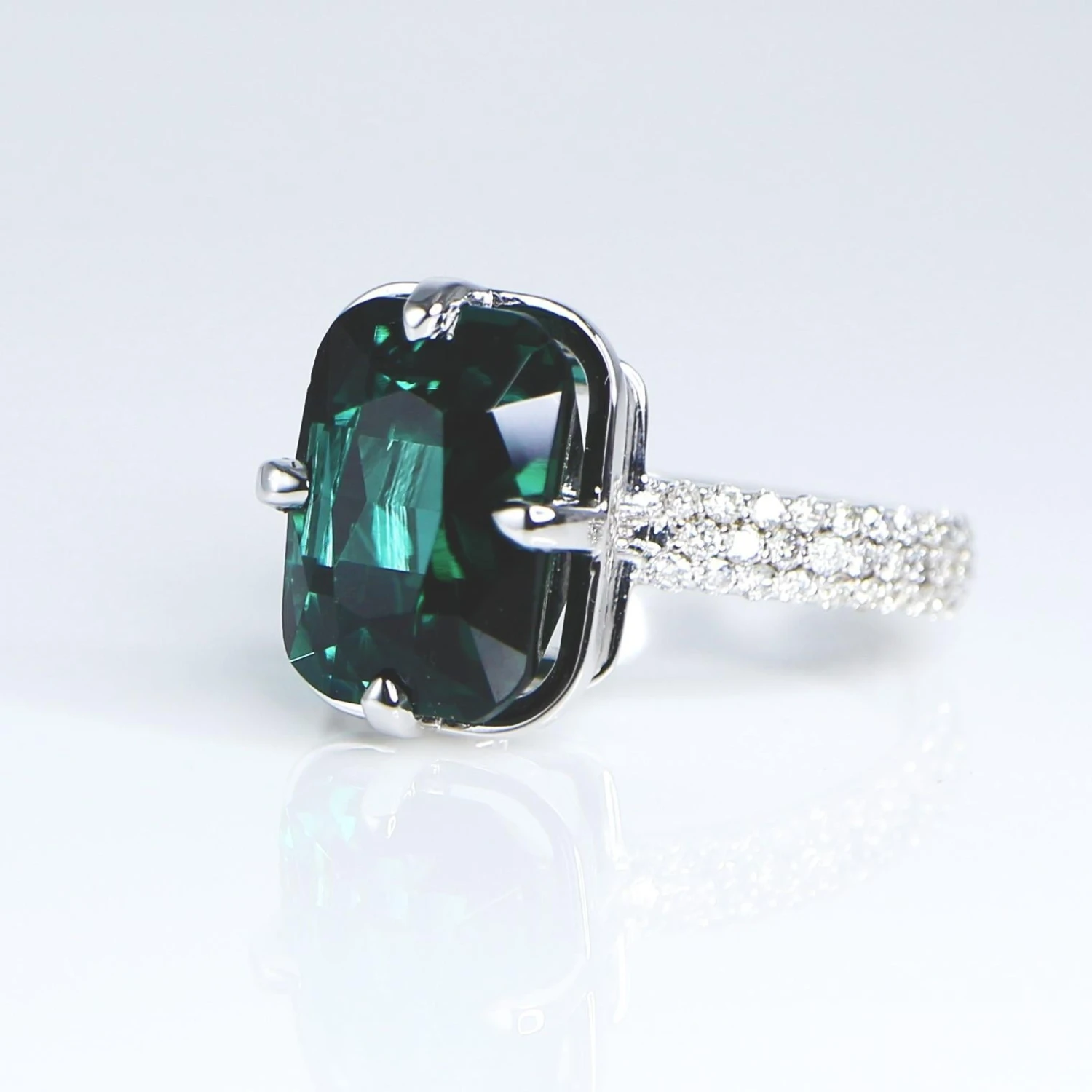 GIA 18k 6.26 Carat Indicolite Tourmaline Antique Art Deco Style Engagement Ring 5 GIA 18k 6.26 Carat Indicolite Tourmaline Antique Art Deco Style Engagement Ring – Image 3