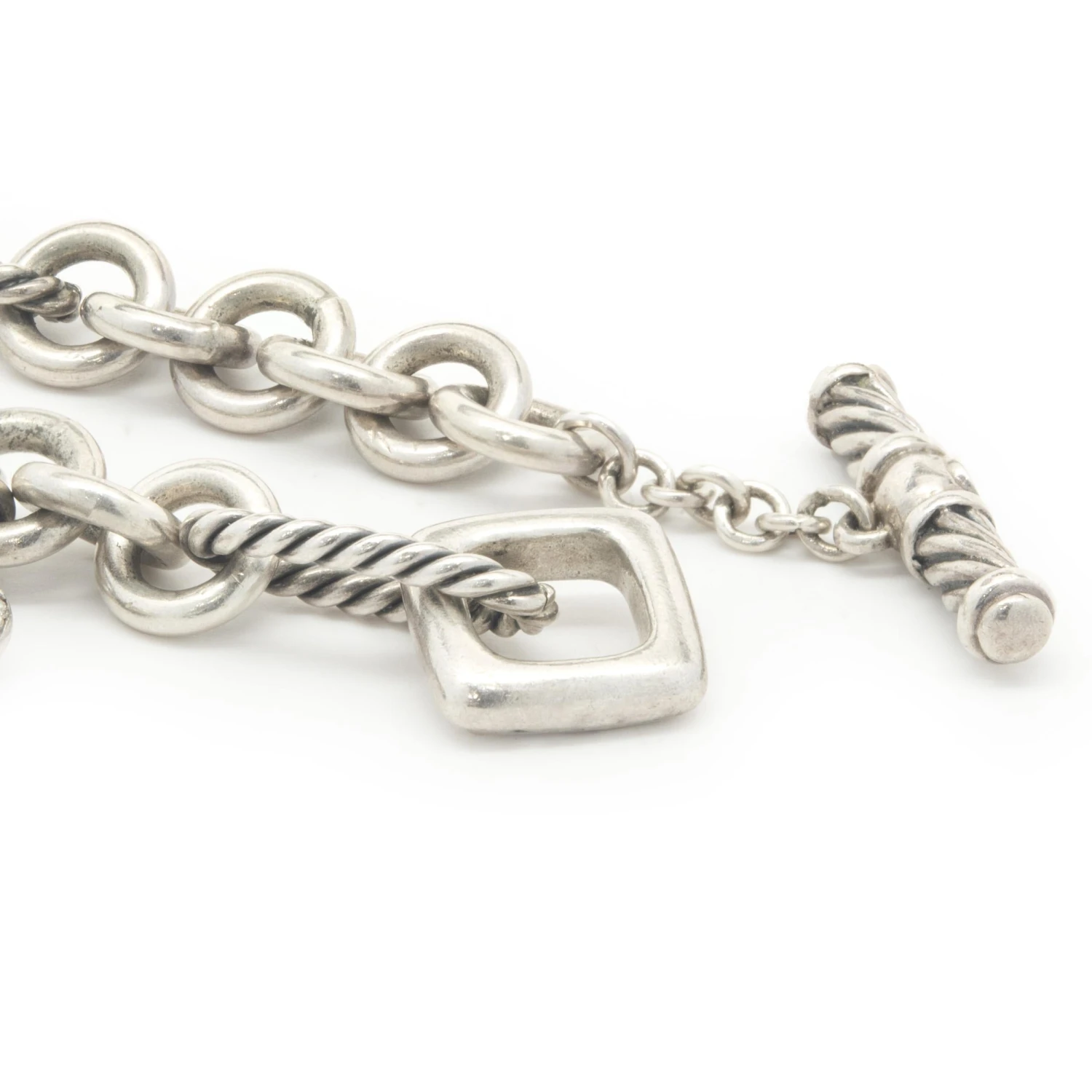 David Yurman Sterling Silver Cable Link Bracelet With Heart Dangle 4 David Yurman Sterling Silver Cable Link Bracelet With Heart Dangle – Image 2