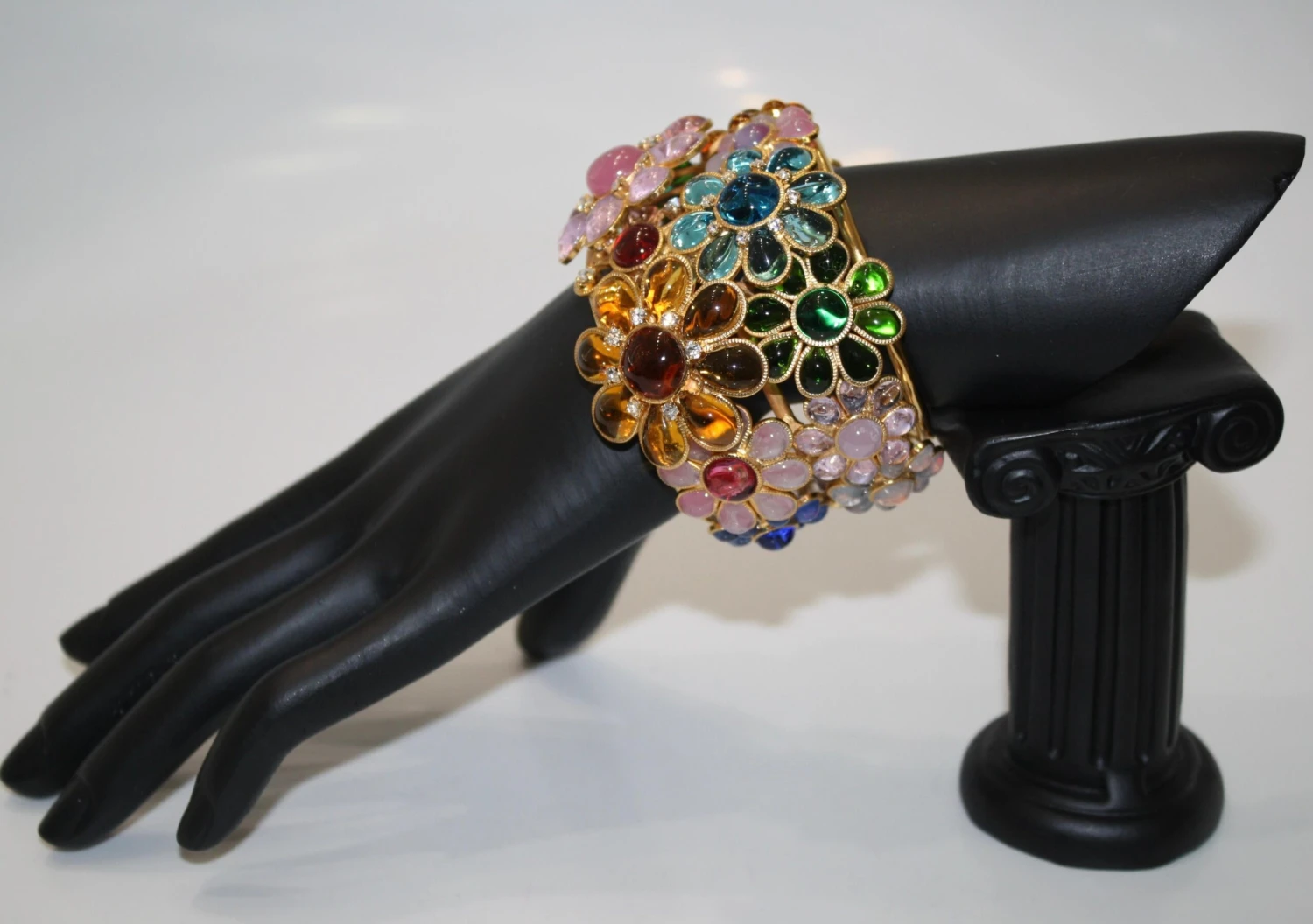 Unknown Pate De Verre Multicolor Flower Cuff 8 Unknown Pate De Verre Multicolor Flower Cuff – Image 6