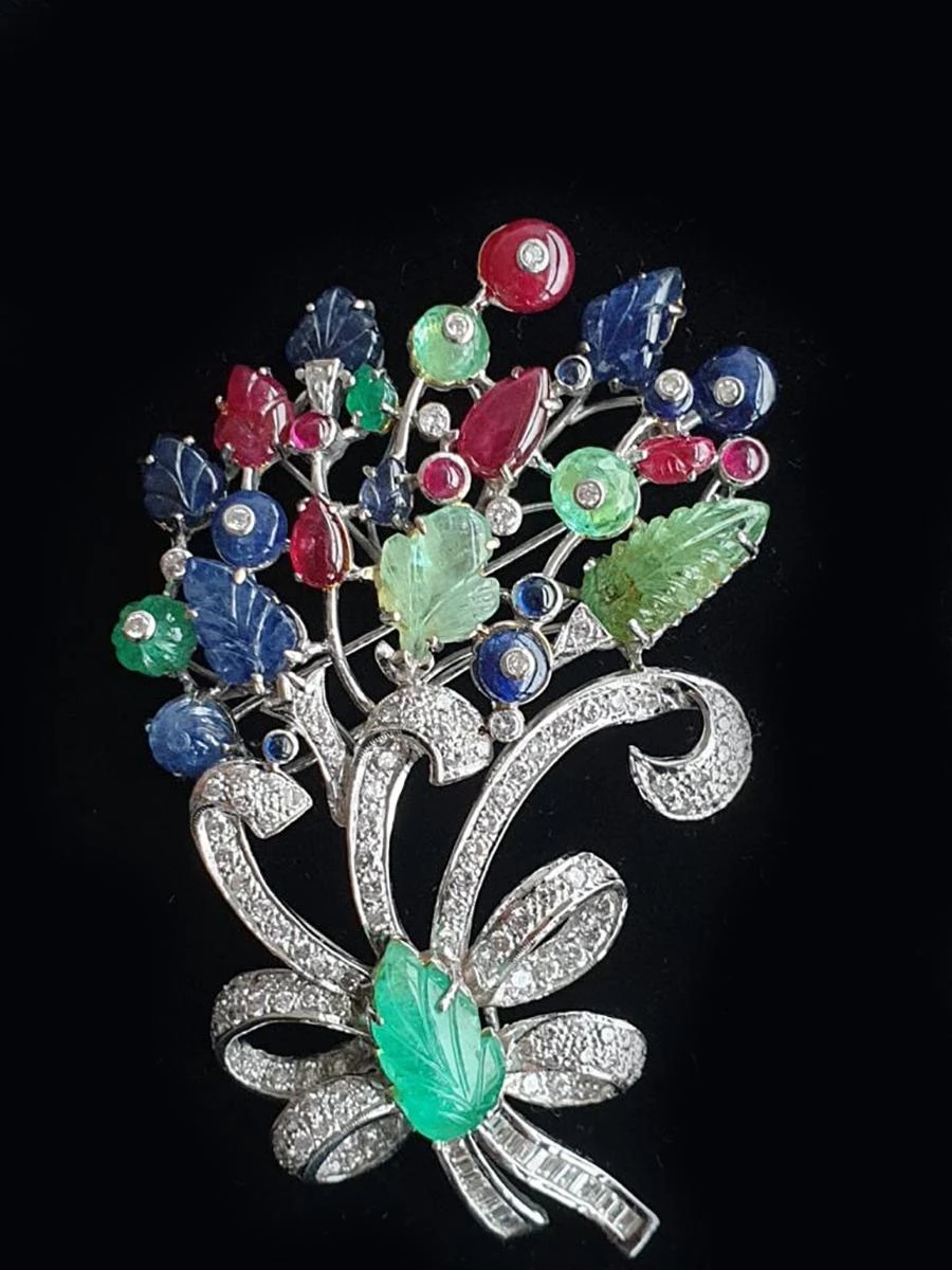 Emerald, Sapphire And Ruby With Diamond Brooch 5 Emerald, Sapphire And Ruby With Diamond Brooch – Image 3