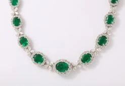 Emerald And Diamond Necklace -Mode Bijouterie Magasin 6R1A5420 2 master