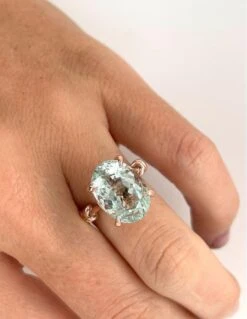 Forget Me Knot Oval Cut Emerald Ring 1 Carat In 18 Carat Yellow Gold -Mode Bijouterie Magasin 718519c6 acac 4f8e a88c d12014772f3e master master