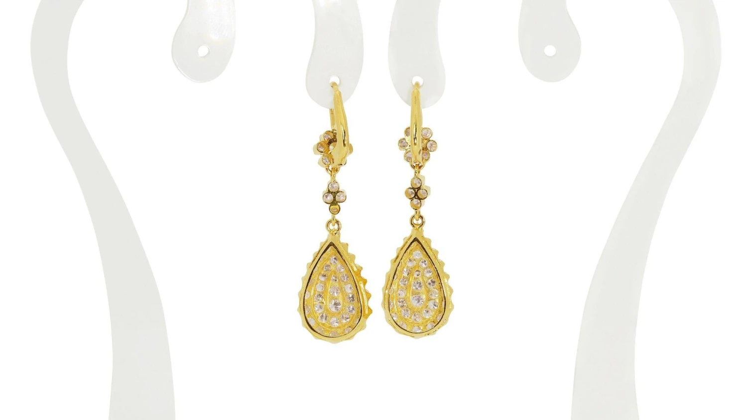 Marvelous 18k Yellow Gold Drop Earrings W/ 2ct Natural Diamonds IGI Certificate 10 Marvelous 18k Yellow Gold Drop Earrings W/ 2ct Natural Diamonds IGI Certificate – Image 8