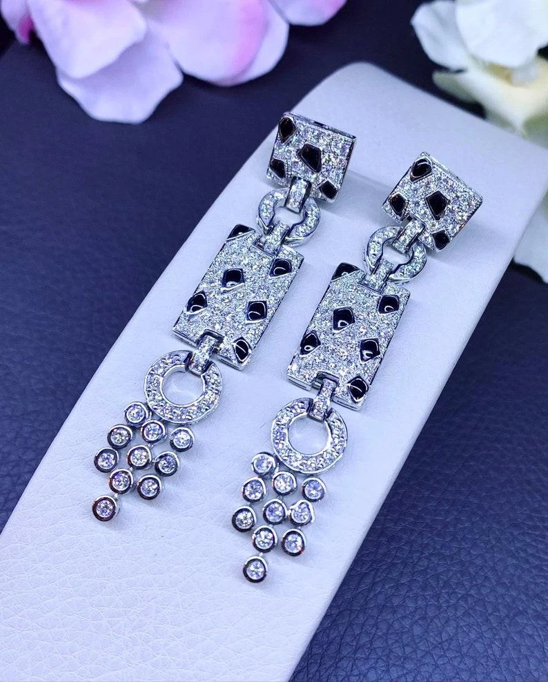 Gorgeous Carat 3, 45 Of Diamonds On Earrings In Gold 5 Gorgeous Carat 3, 45 Of Diamonds On Earrings In Gold – Image 3