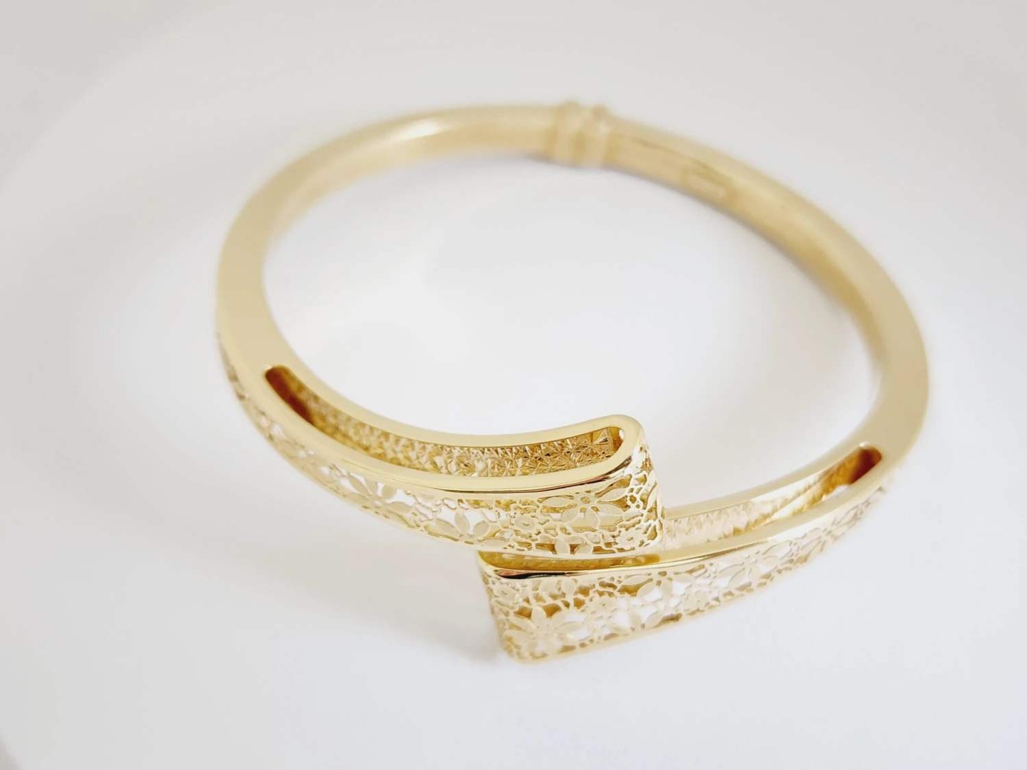 Bangle Yellow Gold 14 Karat 6 Bangle Yellow Gold 14 Karat – Image 4