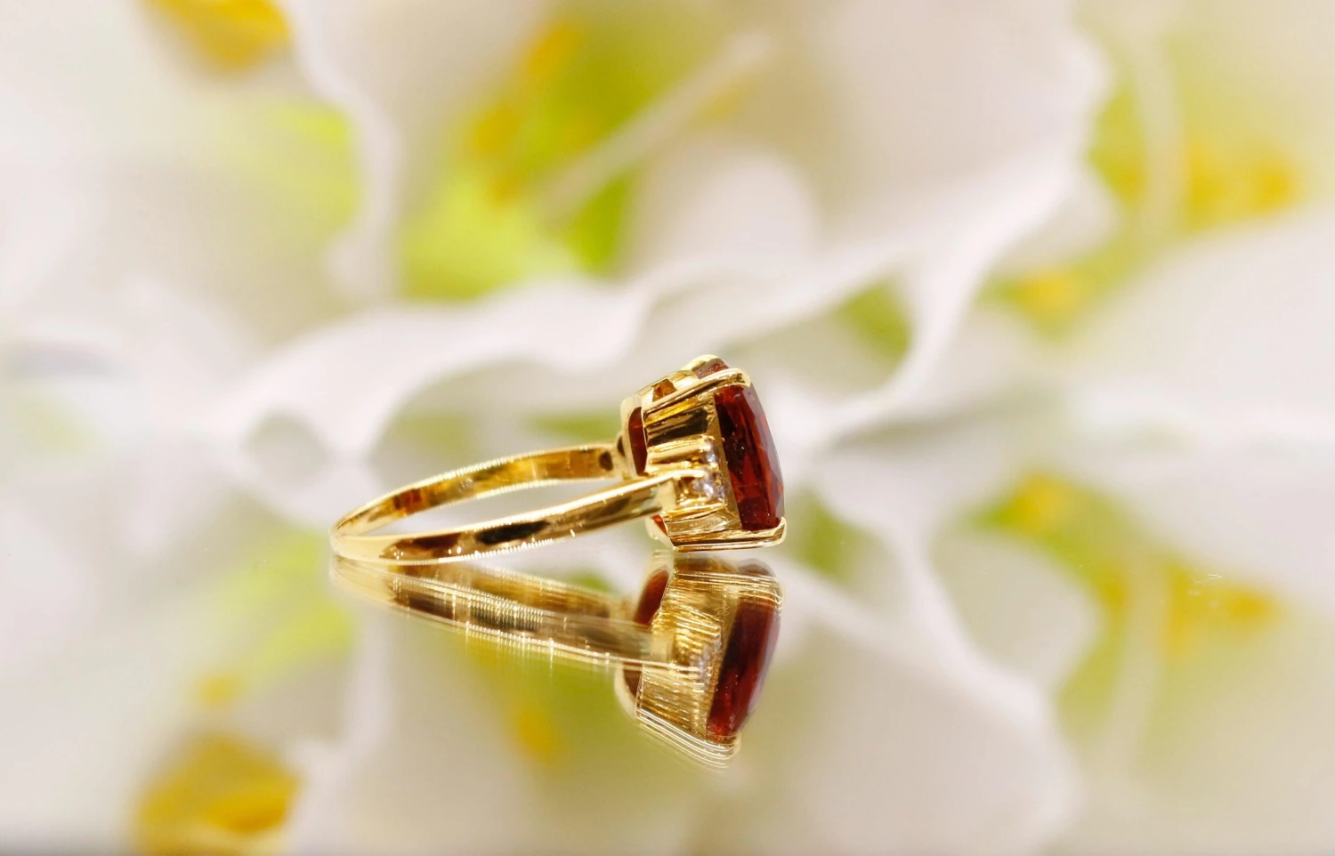 Unknown 18 Karat Gold Hessonite Diamond Ring 7 Unknown 18 Karat Gold Hessonite Diamond Ring – Image 5