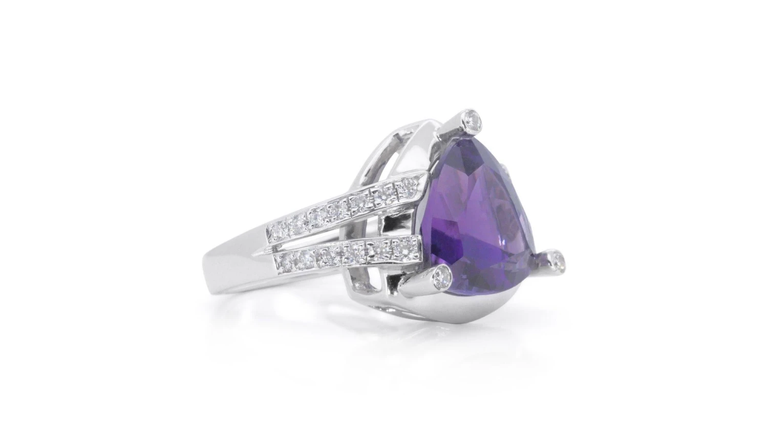 18k White Gold Split Shank Ring W/ 4.08ct Amethyst And Natural Diamonds IGI Cert 8 18k White Gold Split Shank Ring W/ 4.08ct Amethyst And Natural Diamonds IGI Cert – Image 6