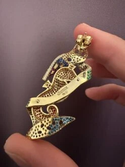 Rosior One-Off Seahorse Earrings With Diamonds, Sapphires, Emeralds And Rubies 14 Rosior One-Off Seahorse Earrings With Diamonds, Sapphires, Emeralds And Rubies -Mode Bijouterie Magasin 9CA93748 A59B 403D A787 A7D9E90A510C master