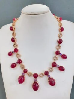 Bochic “Capri” Ruby, Amethyst & Sapphire Necklace Set In 22k Gold & Silver 13 Bochic “Capri” Ruby, Amethyst & Sapphire Necklace Set In 22k Gold & Silver -Mode Bijouterie Magasin 9CDB7089 18B6 420C 984D 51D780C76FA8 master