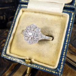 Unknown Quality Art Deco Replica Diamond Plaque Ring In 18 Carat White Gold 20 Unknown Quality Art Deco Replica Diamond Plaque Ring In 18 Carat White Gold -Mode Bijouterie Magasin 9 master 2