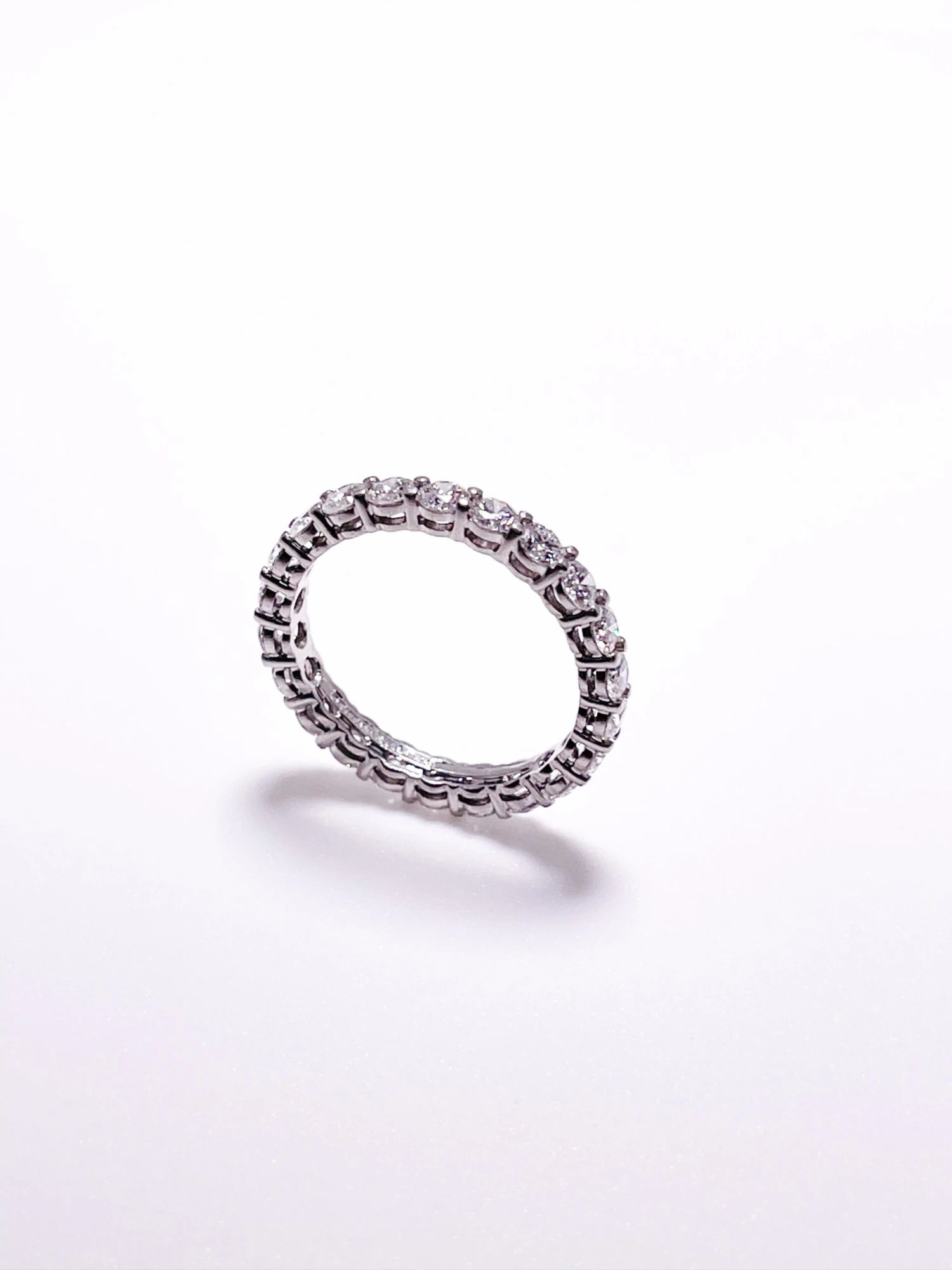 Unknown Tiffany & Co. Embrace Eternity Diamond Ring Platinum 6 Unknown Tiffany & Co. Embrace Eternity Diamond Ring Platinum – Image 4