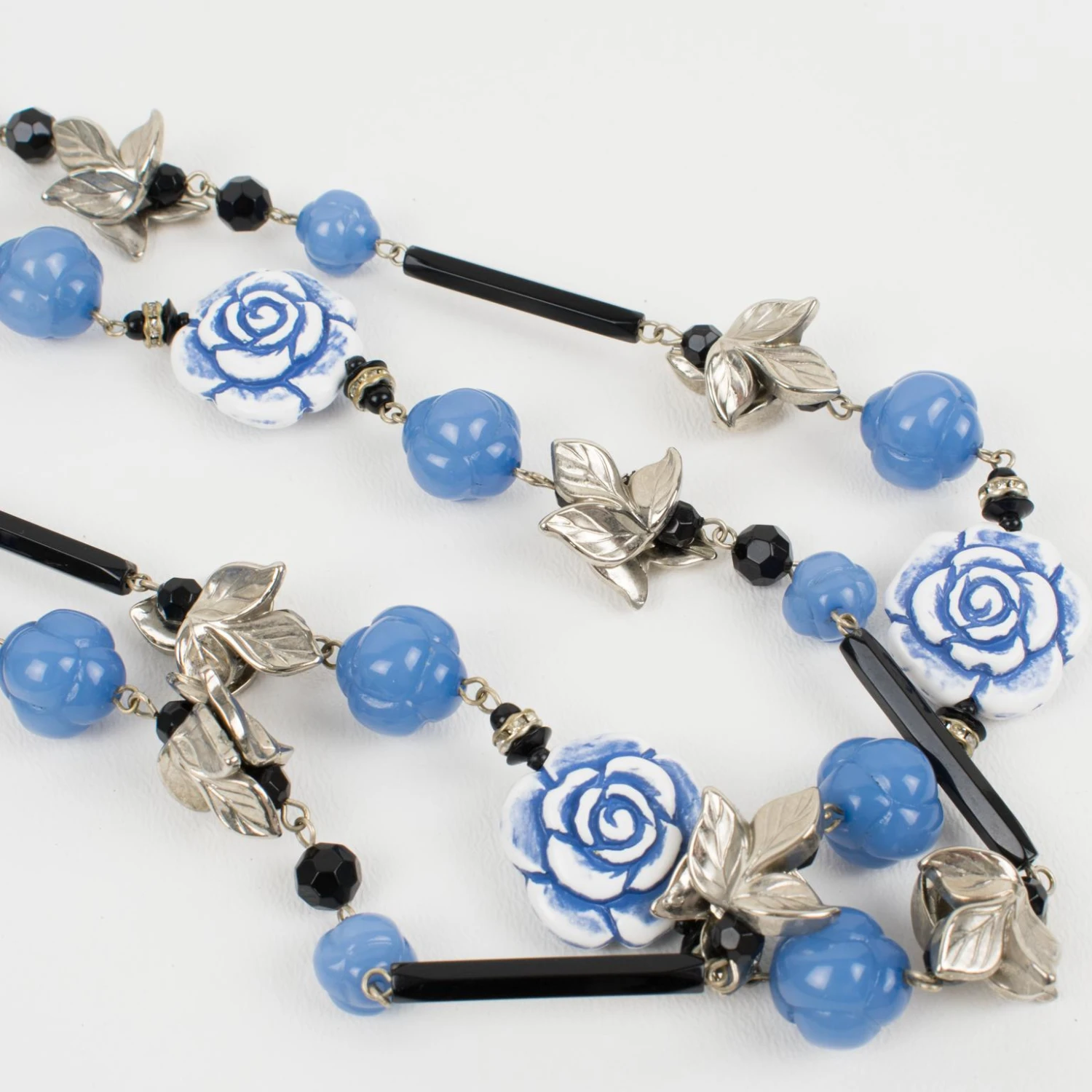 Angela Caputi Long Necklace Lavender Blue Roses And Silver Resin Leaves 10 Angela Caputi Long Necklace Lavender Blue Roses And Silver Resin Leaves – Image 8