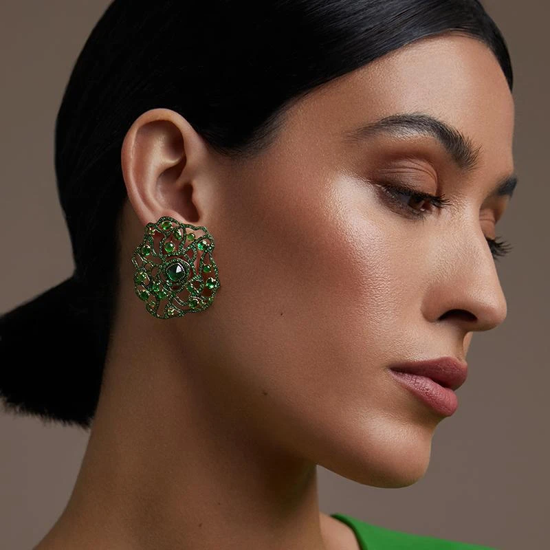 18 Karat Yellow Gold And Tsavorites Earclips 4 18 Karat Yellow Gold And Tsavorites Earclips – Image 2