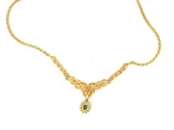 Unknown Colombian Emerald & Diamond Necklace In 18k Yellow Gold 12 Unknown Colombian Emerald & Diamond Necklace In 18k Yellow Gold -Mode Bijouterie Magasin Artboard 10necklaces master