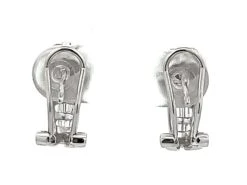 Unknown Baguette And Round Brilliant Diamond Flower Huggie Earrings In 14k White Gold -Mode Bijouterie Magasin Artboard 21 master 1