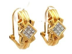 Unknown Princess Cut Diamond Huggie Earrings In 18k Yellow Gold -Mode Bijouterie Magasin Artboard 3mop au huggi master