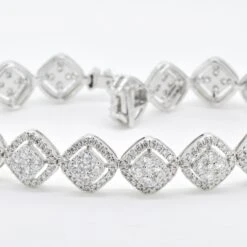 Radiant Elegance: Cluster Halo With Natural Diamond Bracelet In 18k White Gold 10 Radiant Elegance: Cluster Halo With Natural Diamond Bracelet In 18k White Gold -Mode Bijouterie Magasin B067404 3 master