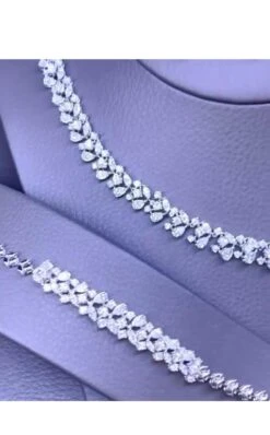 Amazing 23, 14 Carats Of Diamonds On Parure In Gold 12 Amazing 23, 14 Carats Of Diamonds On Parure In Gold -Mode Bijouterie Magasin B06DD0CD AF05 4173 98D7 68B19C798891 master