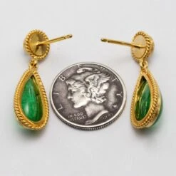 7.6 Carats Tsavorite Rainbow Moonstone 18k Gold Post Earrings -Mode Bijouterie Magasin B081385 2 master