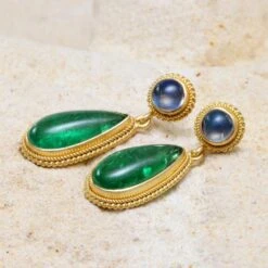 7.6 Carats Tsavorite Rainbow Moonstone 18k Gold Post Earrings -Mode Bijouterie Magasin B081385 3 master