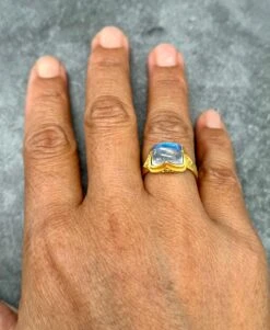 Steven Battelle 4.9 Carats Rainbow Moonstone 18k Gold Ring -Mode Bijouterie Magasin B68A4809 5831 4AD1 B04F CCA3BA6E895D master