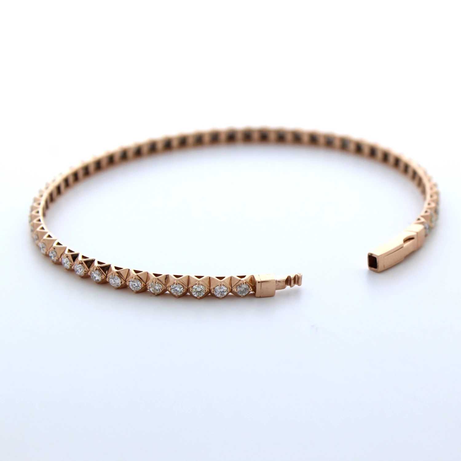 Unknown 2.00 Carat Total Diamond Fashion Bracelet In 14k Rose Gold 5 Unknown 2.00 Carat Total Diamond Fashion Bracelet In 14k Rose Gold – Image 3
