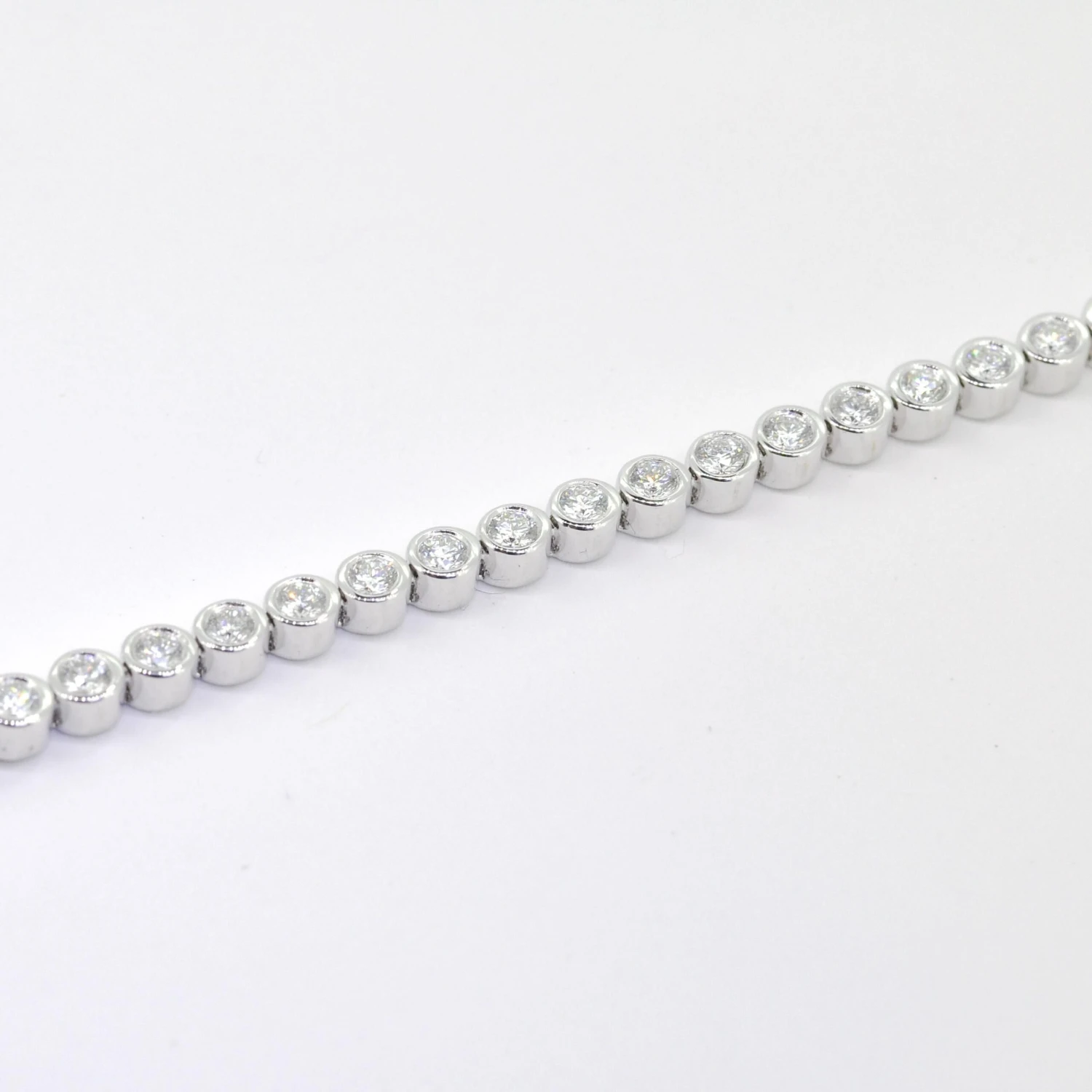 Bezel Set Tennis Bracelet 5.00 Carat In 18 Karat White Gold Natural Diamonds 4 Bezel Set Tennis Bracelet 5.00 Carat In 18 Karat White Gold Natural Diamonds – Image 2