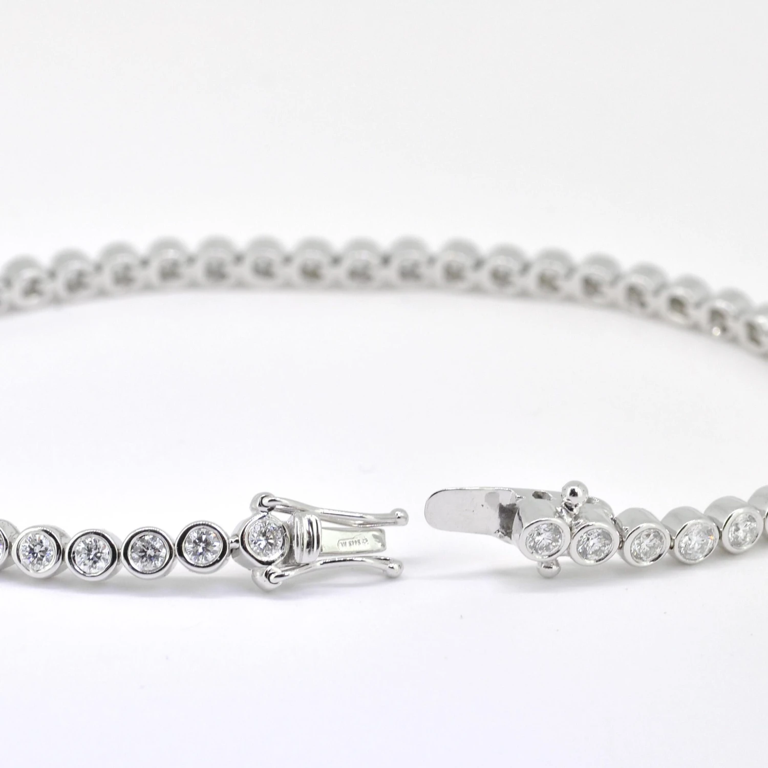 Bezel Set Tennis Bracelet 5.00 Carat In 18 Karat White Gold Natural Diamonds 6 Bezel Set Tennis Bracelet 5.00 Carat In 18 Karat White Gold Natural Diamonds – Image 4