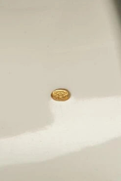 Chanel White Bakelite Bracelet, 2001 18 Chanel White Bakelite Bracelet, 2001 -Mode Bijouterie Magasin BRAB103 6 master