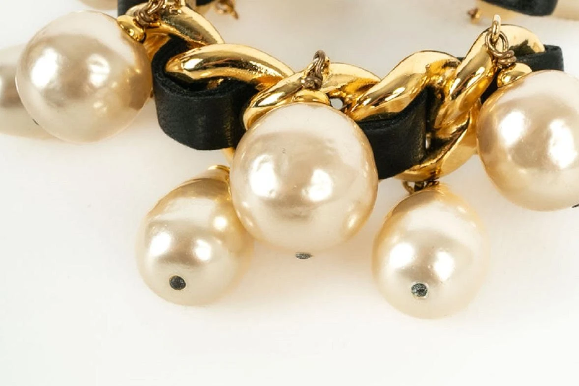 Chanel Gold Metal And Black Leather Bracelet, 1990's 5 Chanel Gold Metal And Black Leather Bracelet, 1990's – Image 3