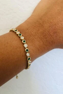 2.71 Carat Emerald Diamond Yellow Gold Flexible Bracelet -Mode Bijouterie Magasin BREM100 E master