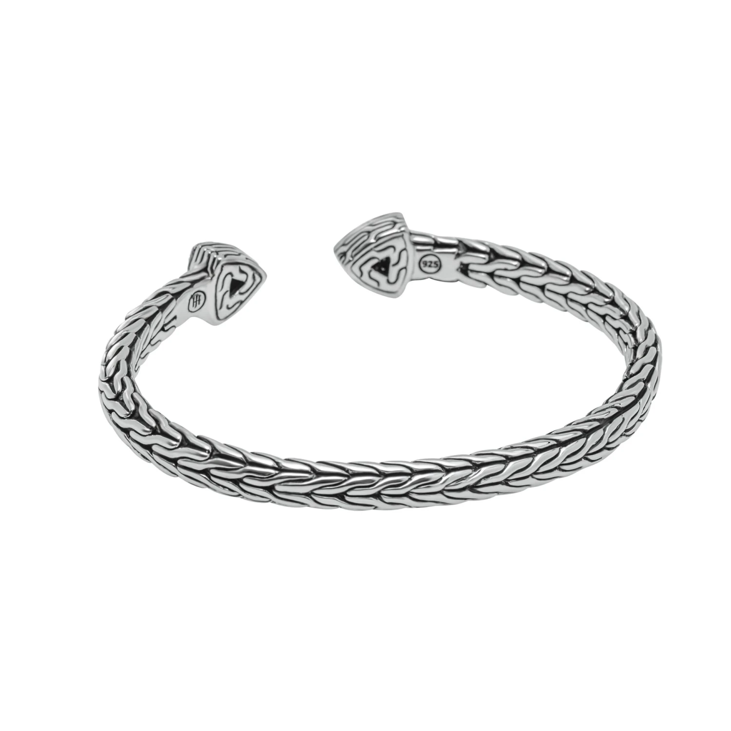 John Hardy Classic Chain Sterling Silver And Blue Sapphire Arrow Cuff Bracelet 5 John Hardy Classic Chain Sterling Silver And Blue Sapphire Arrow Cuff Bracelet – Image 3