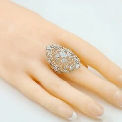 Art Decor Antique Filigree 1.28 Carat Diamond Ring In 18 Karat White Gold -Mode Bijouterie Magasin CDR 05001 1 master