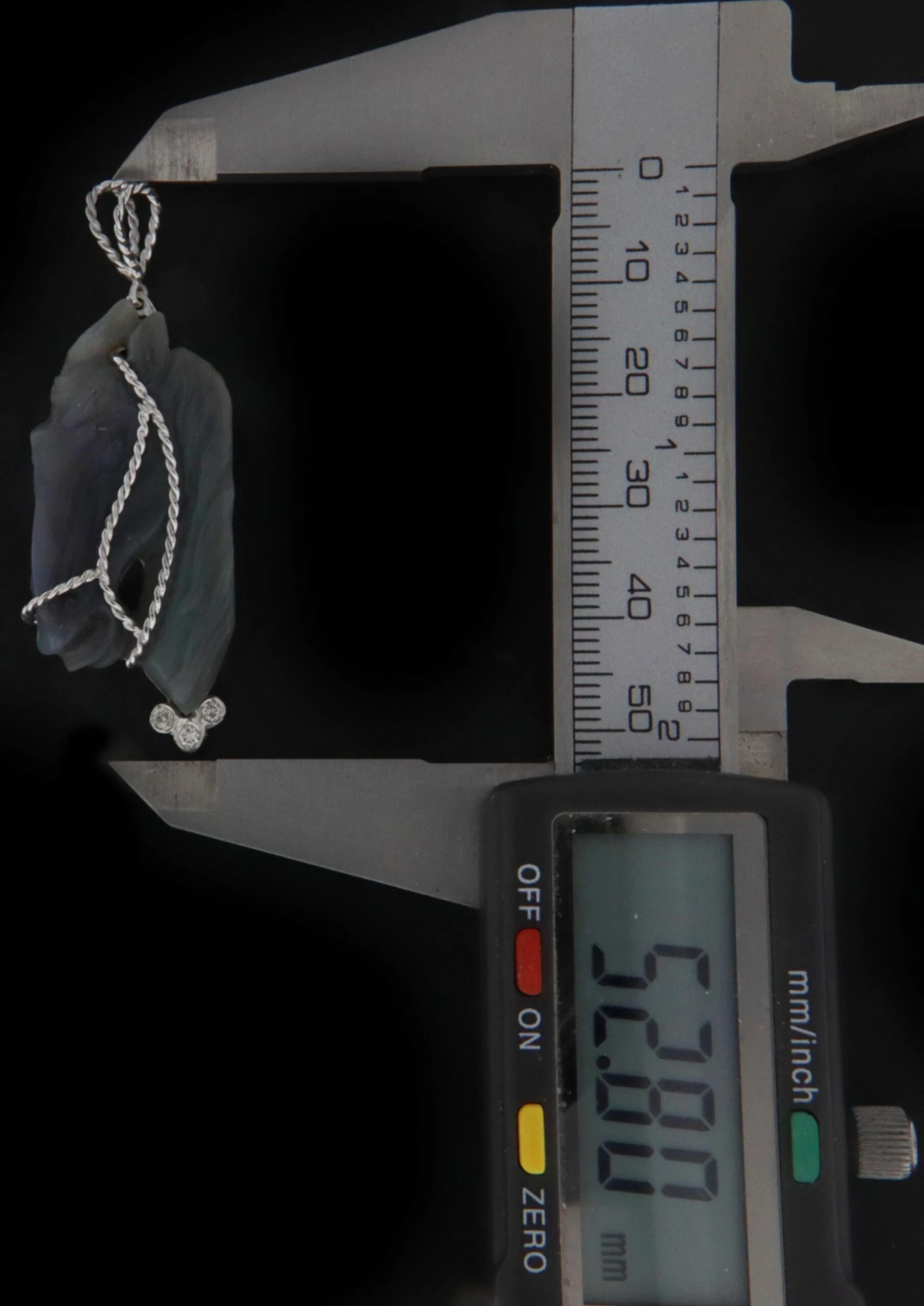 Australian Opal Horse 18 Karat White Gold Diamonds Pendant Necklace 8 Australian Opal Horse 18 Karat White Gold Diamonds Pendant Necklace – Image 6