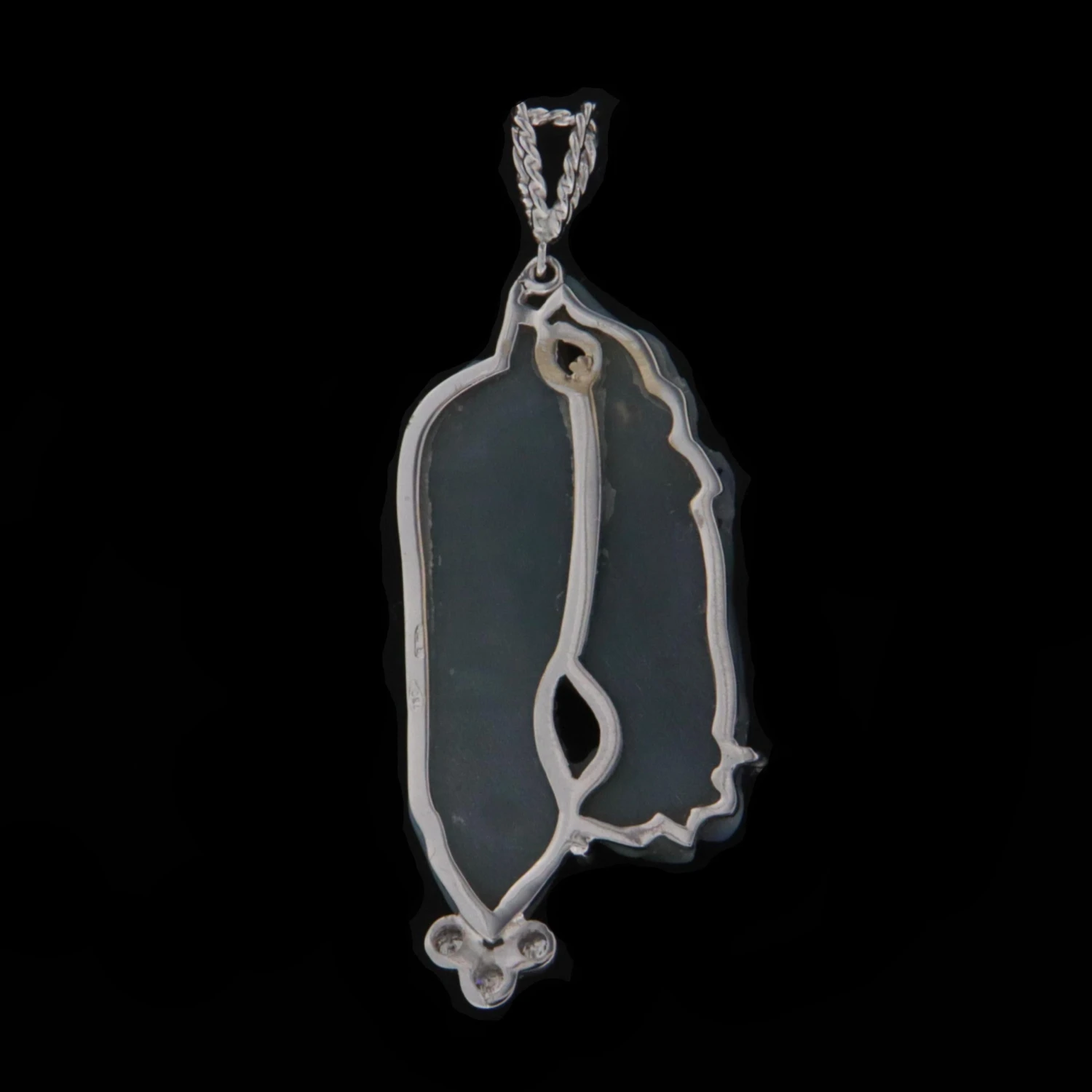 Australian Opal Horse 18 Karat White Gold Diamonds Pendant Necklace 6 Australian Opal Horse 18 Karat White Gold Diamonds Pendant Necklace – Image 4