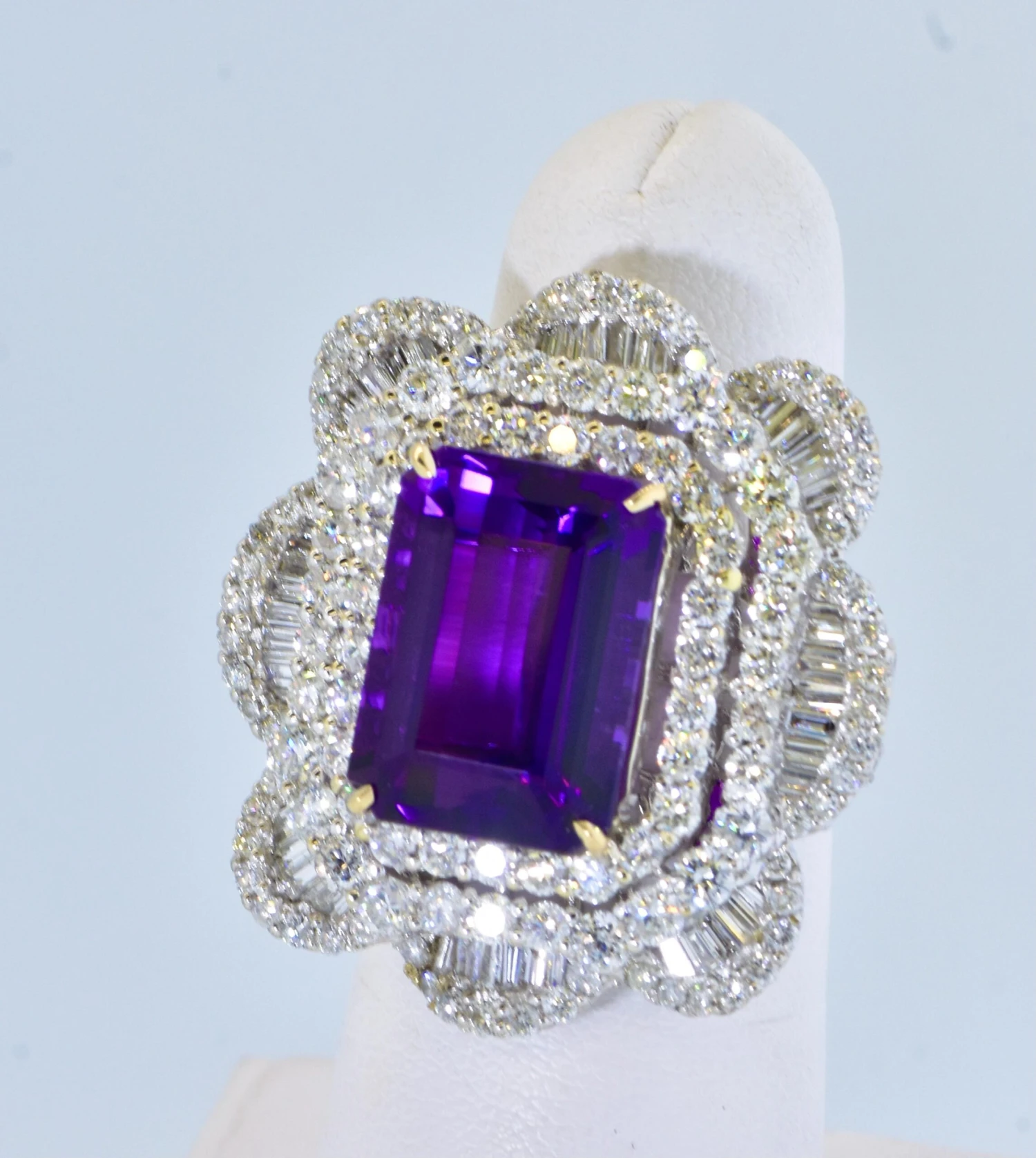 Unknown Impressive Contemporary White Diamond And Gem Amethyst Ring 7 Unknown Impressive Contemporary White Diamond And Gem Amethyst Ring – Image 5