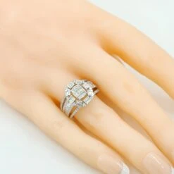 Taper Baguette Cluster Ring In 18 Karat White Gold -Mode Bijouterie Magasin DR 05490 7 master