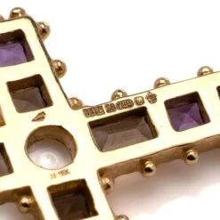 Unknown Jade Jagger Amethyst Madonna 18 Karat Yellow Gold Cross Bracelet -Mode Bijouterie Magasin DSC01222 master