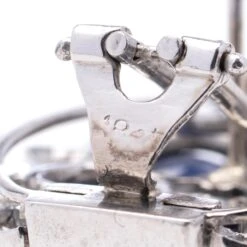 Unknown 18k Gold Leaf-Shaped Earrings With Natural Cabochon Sapphires And Diamonds 16 Unknown 18k Gold Leaf-Shaped Earrings With Natural Cabochon Sapphires And Diamonds -Mode Bijouterie Magasin DSC01273 master