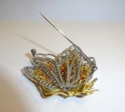 18 Karat YG/WG Diamond And Color Stones Brooch 13 18 Karat YG/WG Diamond And Color Stones Brooch -Mode Bijouterie Magasin DSC01461 master