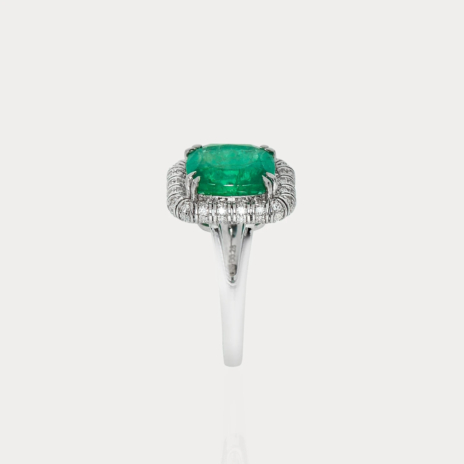 IGI 18K 3.95 Carat Natural Emerald&Diamonds Antique Art Deco Engagement Ring 8 IGI 18K 3.95 Carat Natural Emerald&Diamonds Antique Art Deco Engagement Ring – Image 6