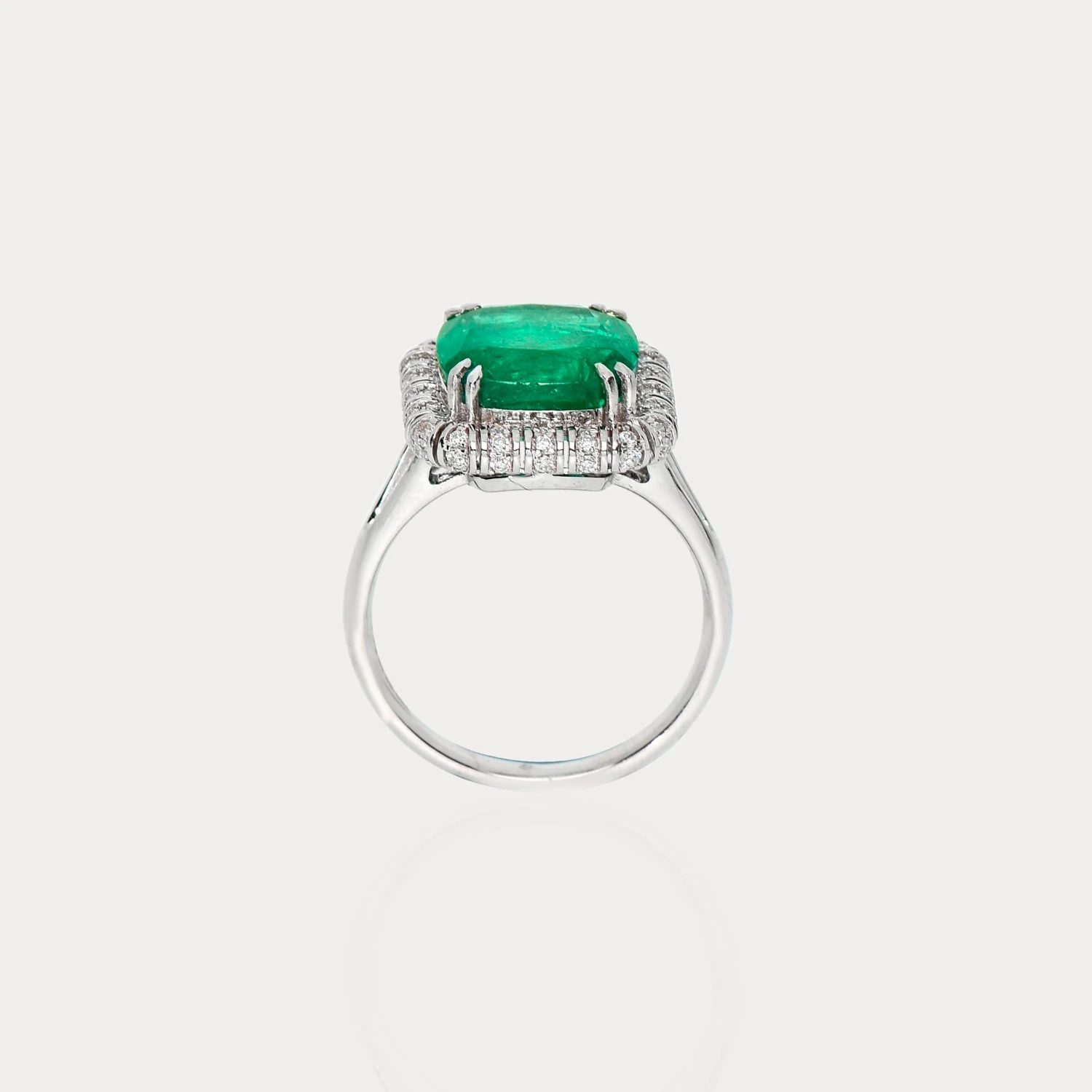 IGI 18K 3.95 Carat Natural Emerald&Diamonds Antique Art Deco Engagement Ring 7 IGI 18K 3.95 Carat Natural Emerald&Diamonds Antique Art Deco Engagement Ring – Image 5