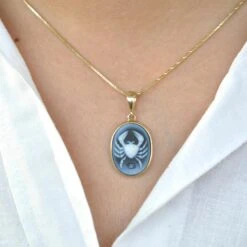 Hand-Carved Cancer Zodiac Agate Cameo 925 Sterling Silver Pendant Necklace 22 Hand-Carved Cancer Zodiac Agate Cameo 925 Sterling Silver Pendant Necklace -Mode Bijouterie Magasin DSC2693 master