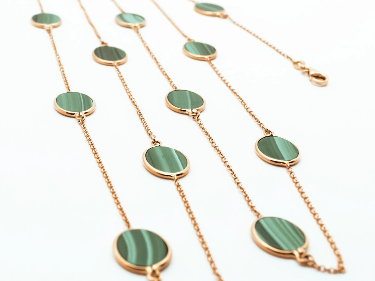 Unknown 18 Kt Rose Gold And Malachite Long Necklace 5 Unknown 18 Kt Rose Gold And Malachite Long Necklace – Image 3
