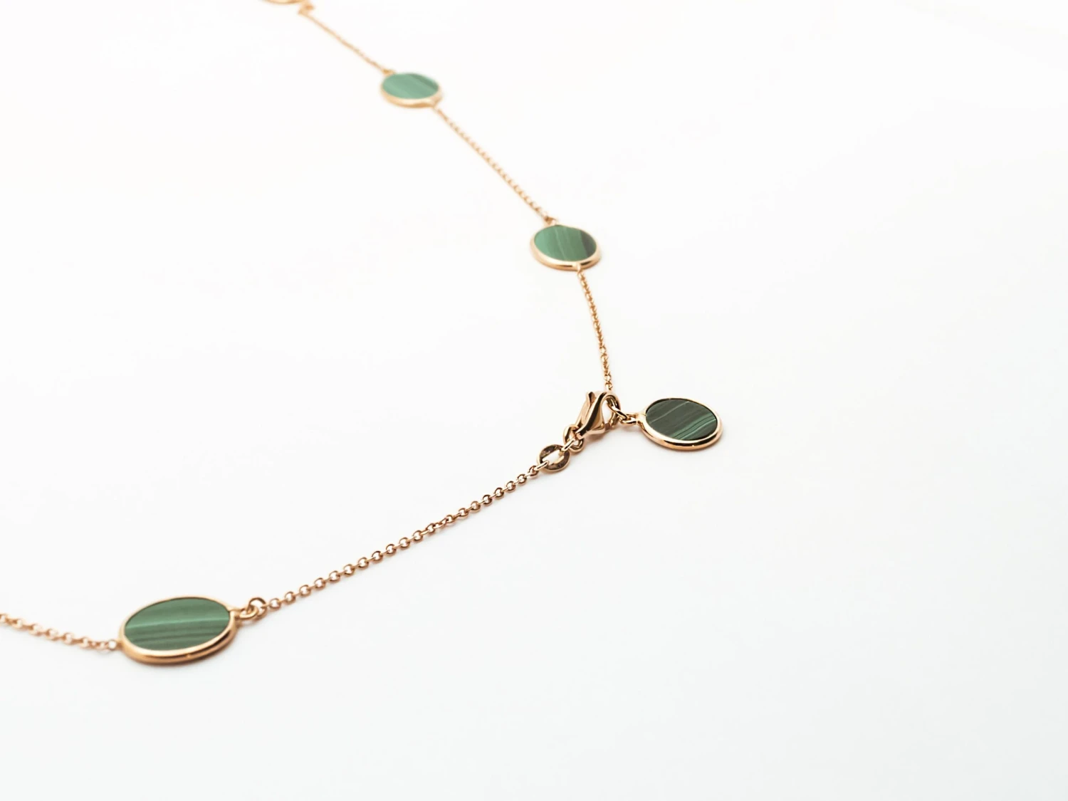 Unknown 18 Kt Rose Gold And Malachite Long Necklace 6 Unknown 18 Kt Rose Gold And Malachite Long Necklace – Image 4