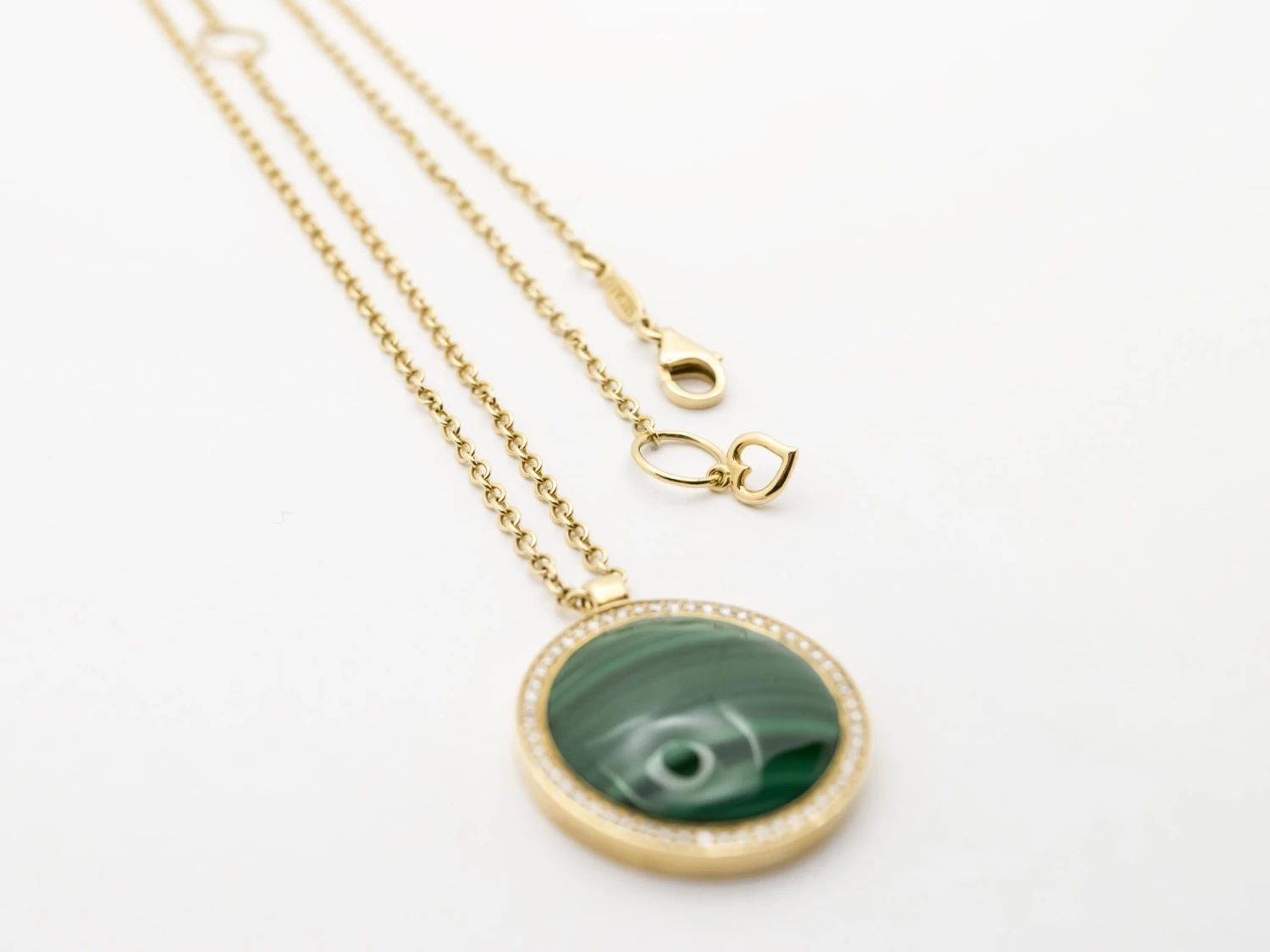 Unknown Yellow Gold Necklace With Malachite And Diamond Pendant 5 Unknown Yellow Gold Necklace With Malachite And Diamond Pendant – Image 3