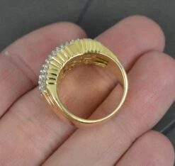 Unknown Heavy Bling 3.00 Carat Diamond And 18 Carat Yellow Gold Cluster Ring 14 Unknown Heavy Bling 3.00 Carat Diamond And 18 Carat Yellow Gold Cluster Ring -Mode Bijouterie Magasin DSC 0174 master