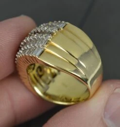 Unknown Heavy Bling 3.00 Carat Diamond And 18 Carat Yellow Gold Cluster Ring 15 Unknown Heavy Bling 3.00 Carat Diamond And 18 Carat Yellow Gold Cluster Ring -Mode Bijouterie Magasin DSC 0175 master